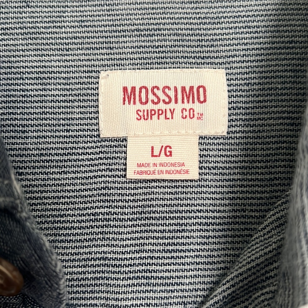 Mossimo Button Down - Picture 3 of 5